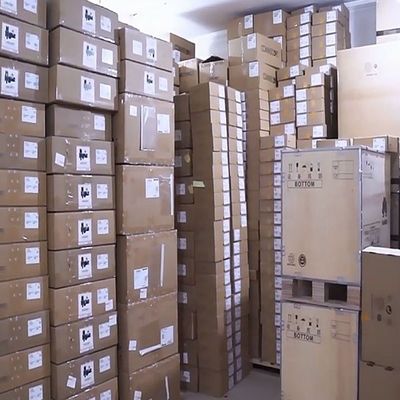 S5731-H24T4XC 10/100/1000BASE-T Gigabit Network Switch với 24 cổng và hỗ trợ PoE